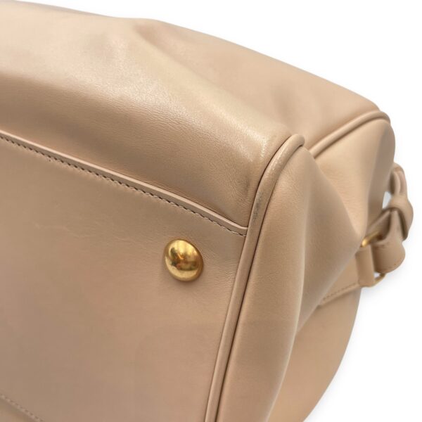 Boston Beige Shoulder Bag in Calfskin, Gold hardware - Image 9