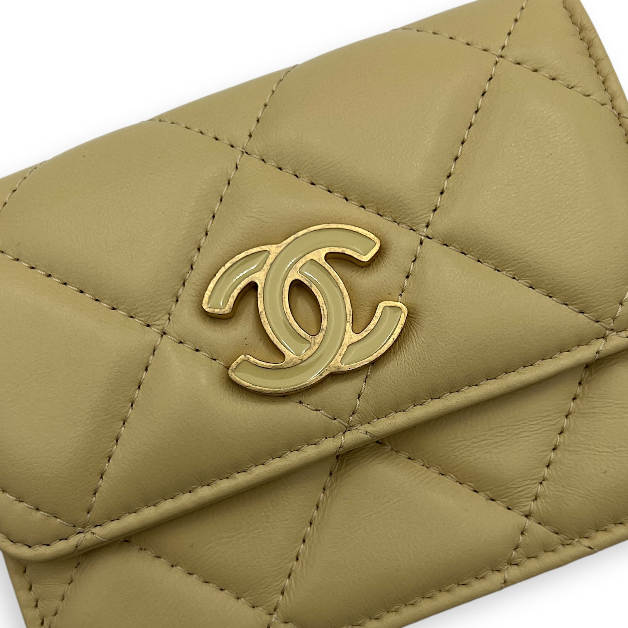 Classic Belt Bag Yellow in Lambskin, Gold hardware - Image 8