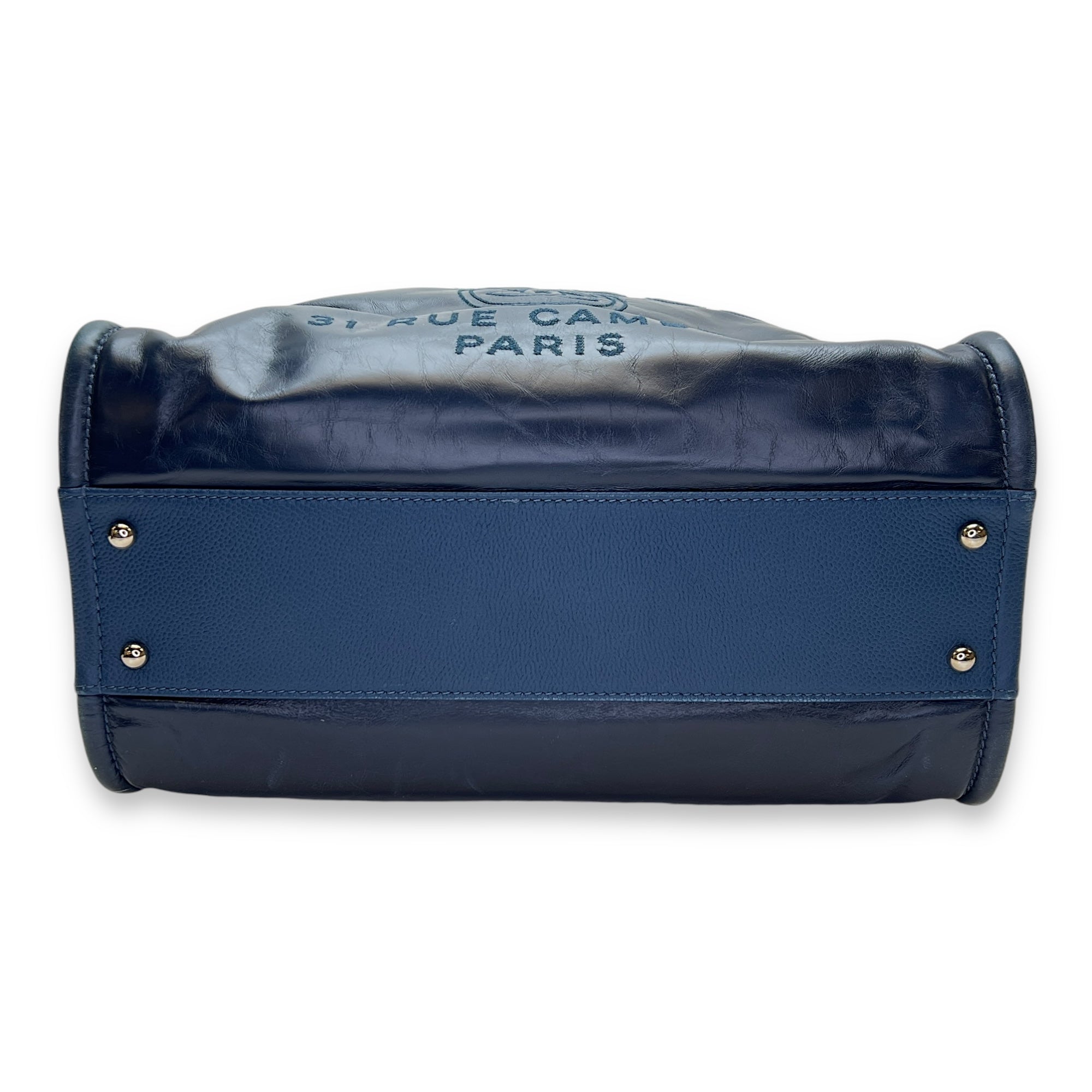 Deauville Medium Blue Tote Bag in Calfskin, Silver hardware - Image 6