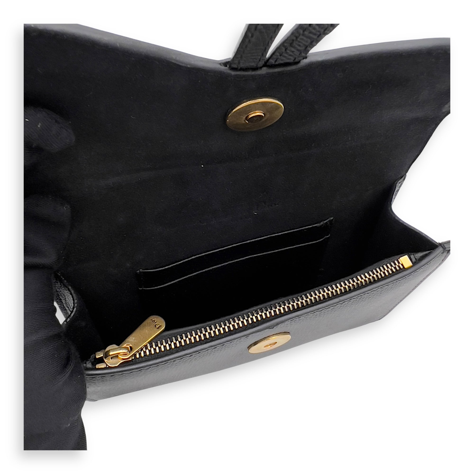 Saddle Belt Bag Black in Calfskin, Gold hardware - Image 7