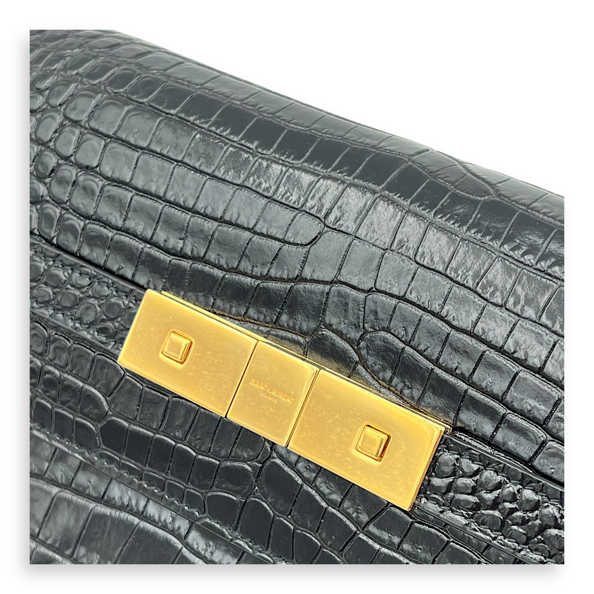 Manhattan Crossbody Bag Medium Black in Calfskin, Gold hardware - Image 8