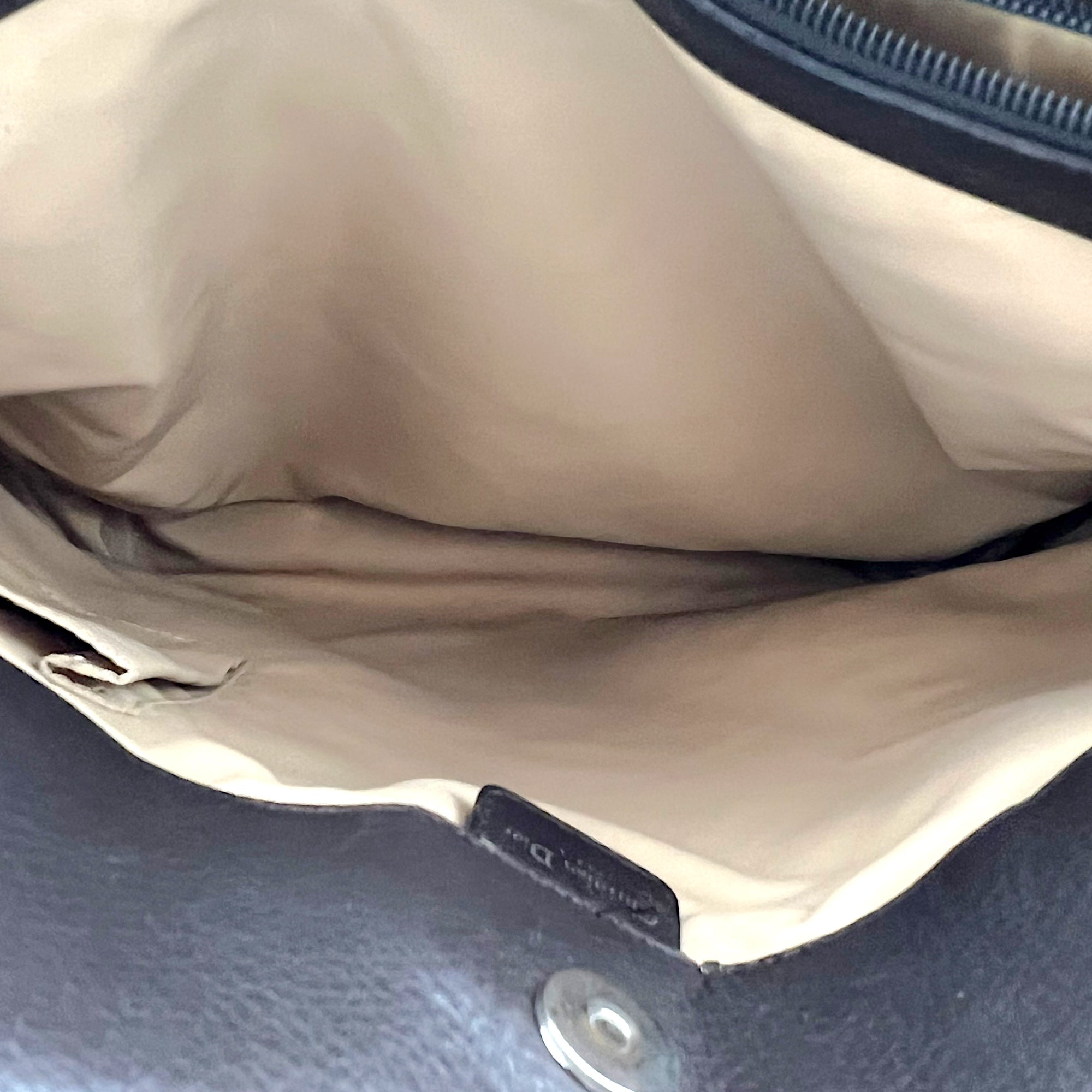 Street Chic Hobo Brown Shoulder Bag in Jacquard, Silver hardware - Image 8