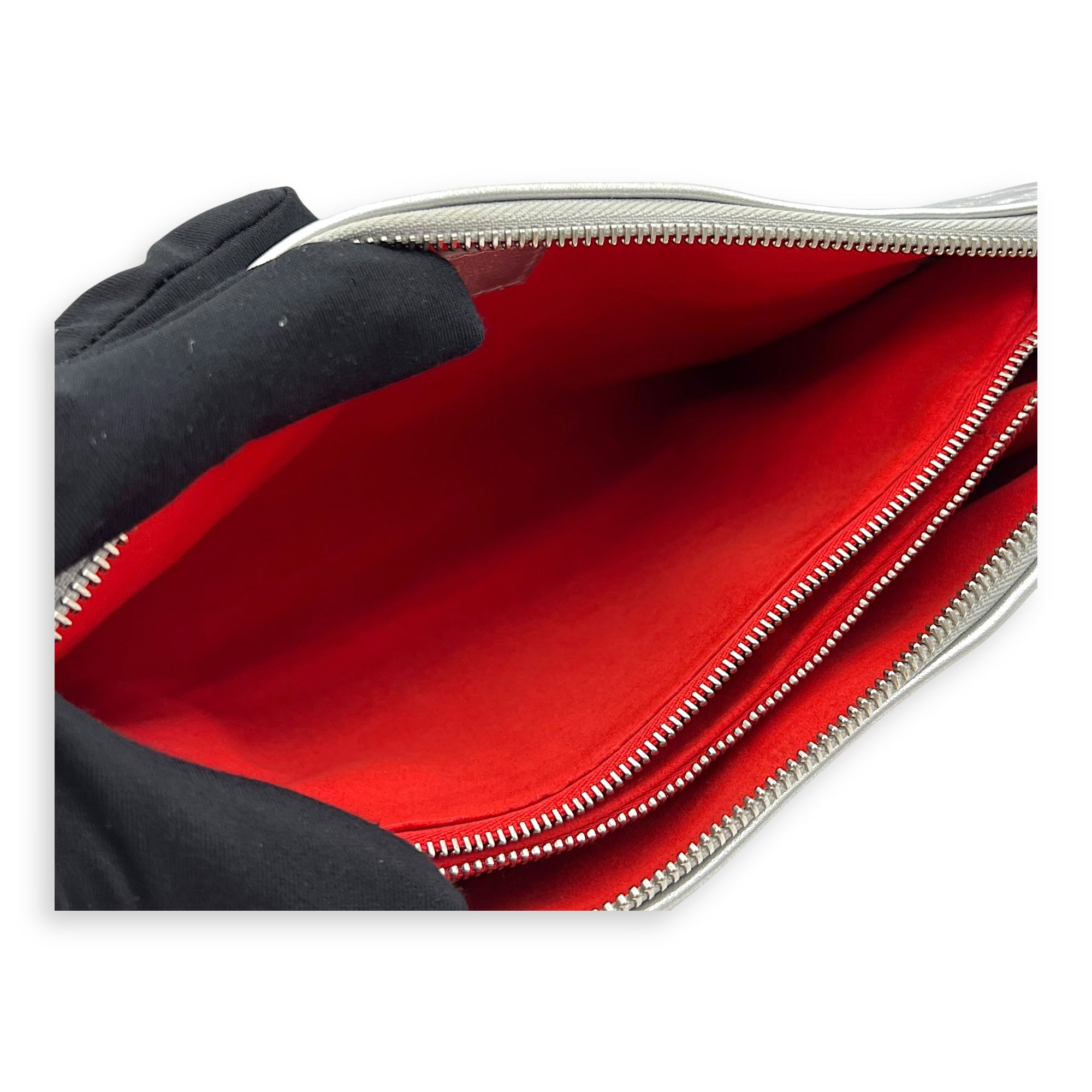 Coussin Shoulder Bag Silver in Lambskin, Silver hardware - Image 10