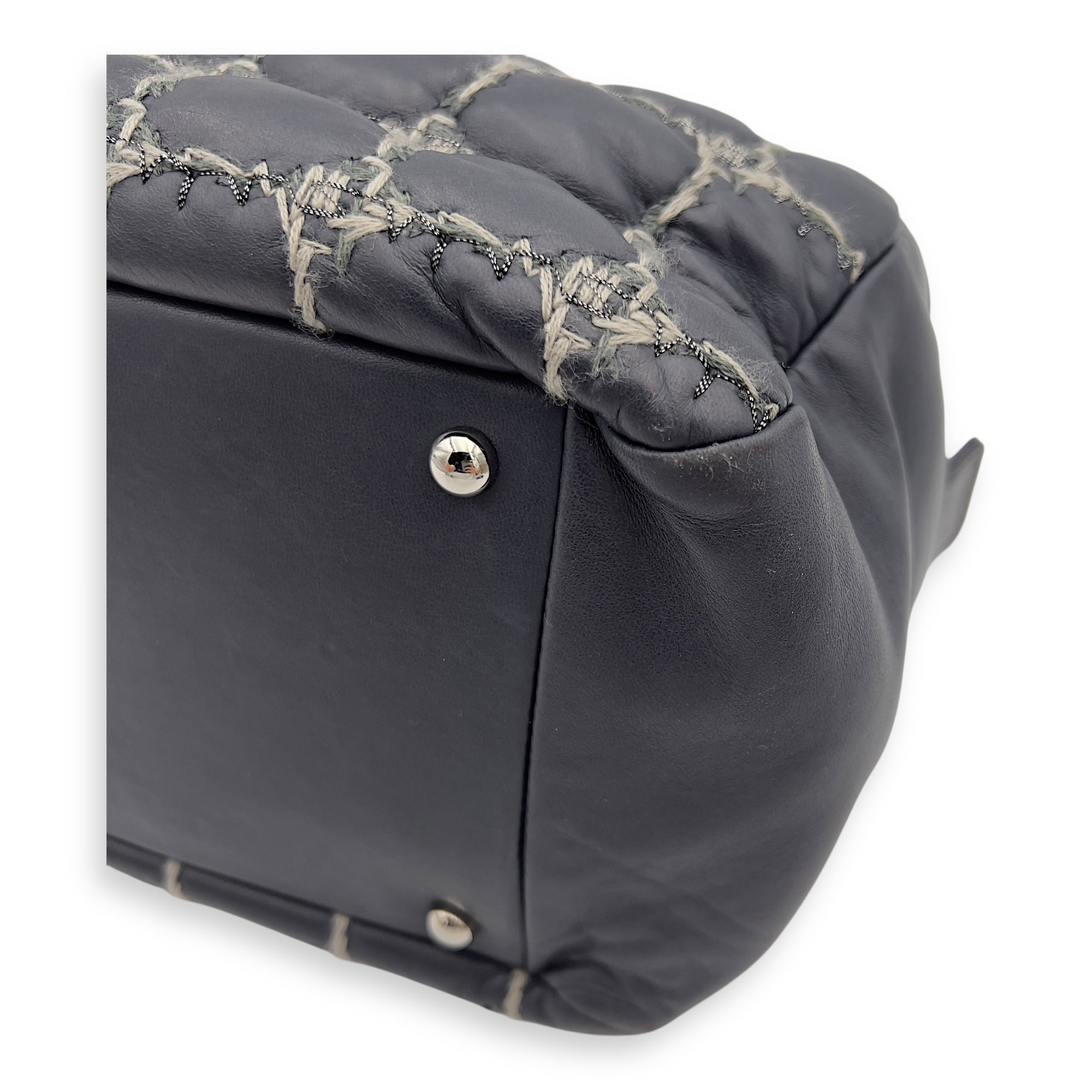 Double Stitch Bubble Grey Shoulder Bag in Tweed and Lambskin, Silver hardware - Image 10