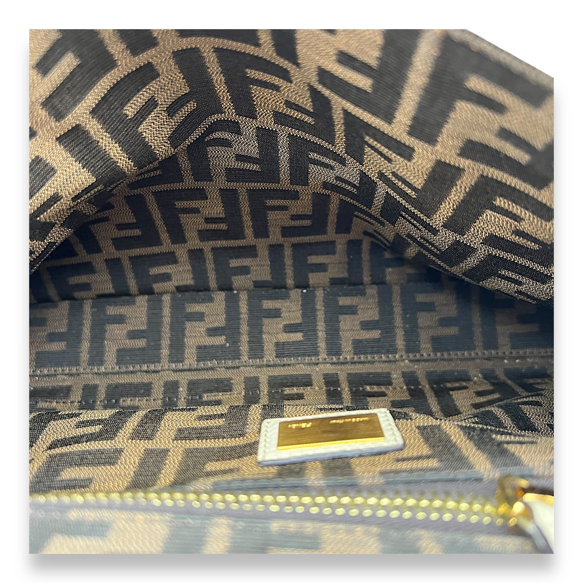 Peekaboo Medium Top handle bag in Calfskin, Silver Hardware - Image 16