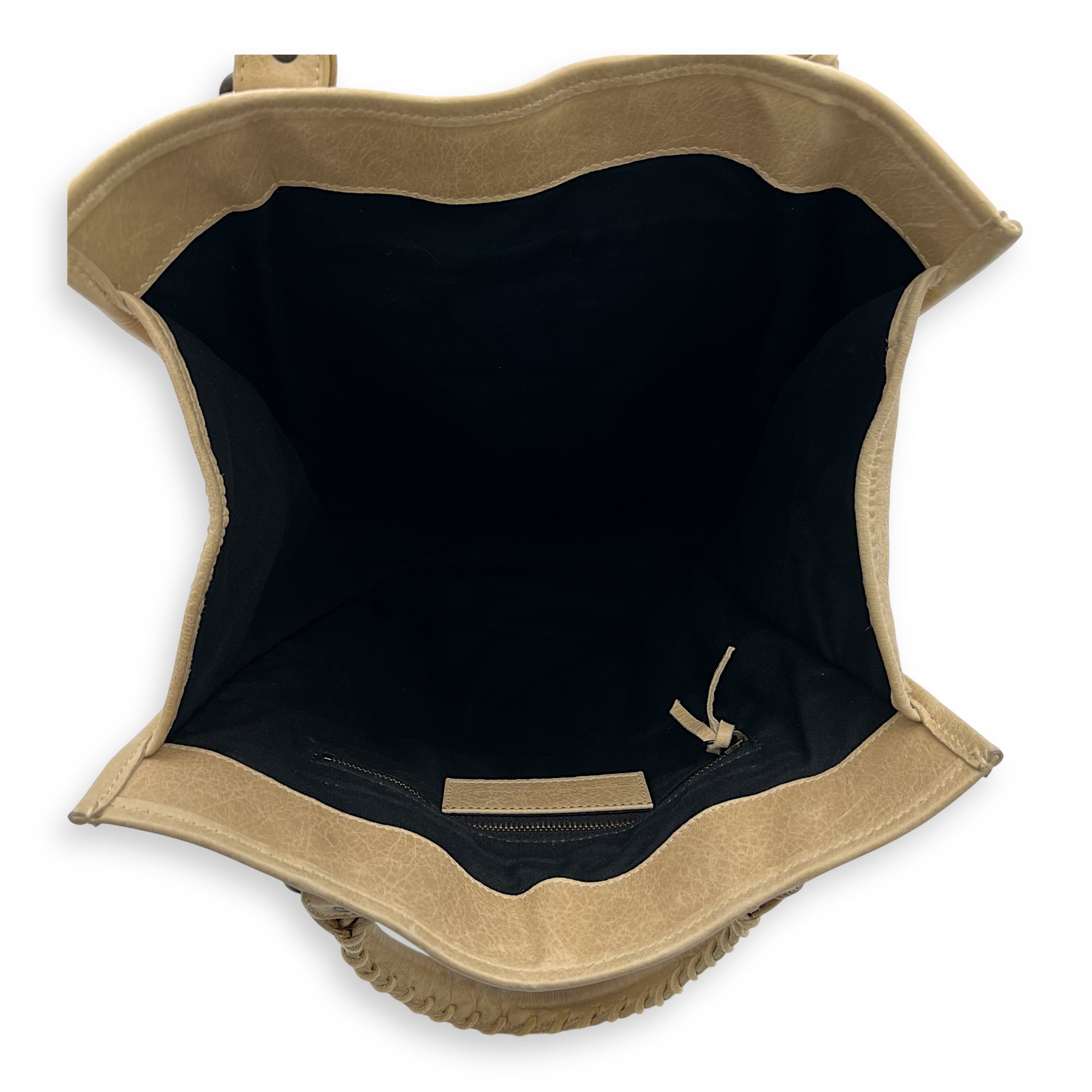 City Shopper Beige Tote Bag in Distressed Leather, Gunmetal hardware - Image 7