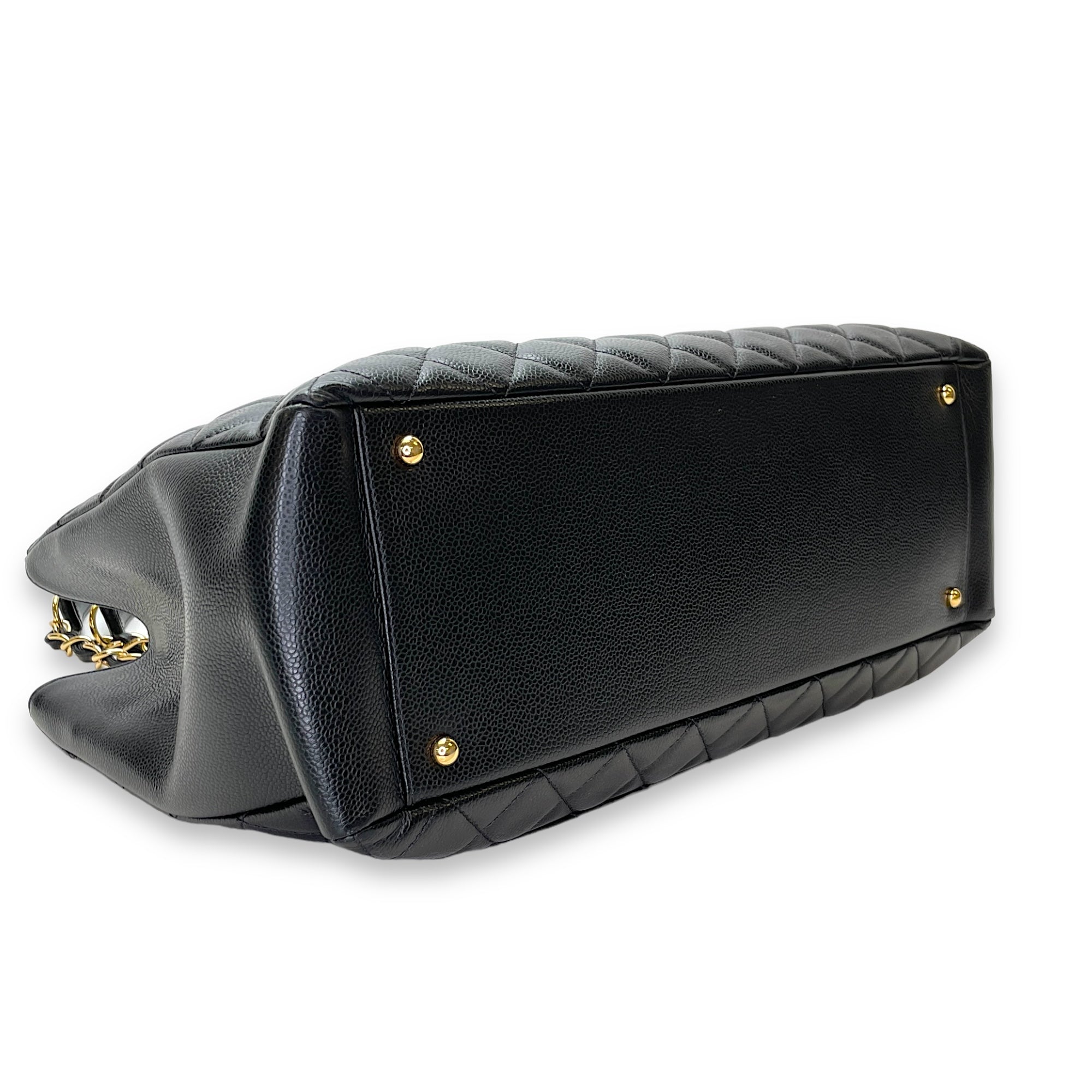 GST XL Black Shoulder Bag in Caviar Leather, Gold hardware - Image 6