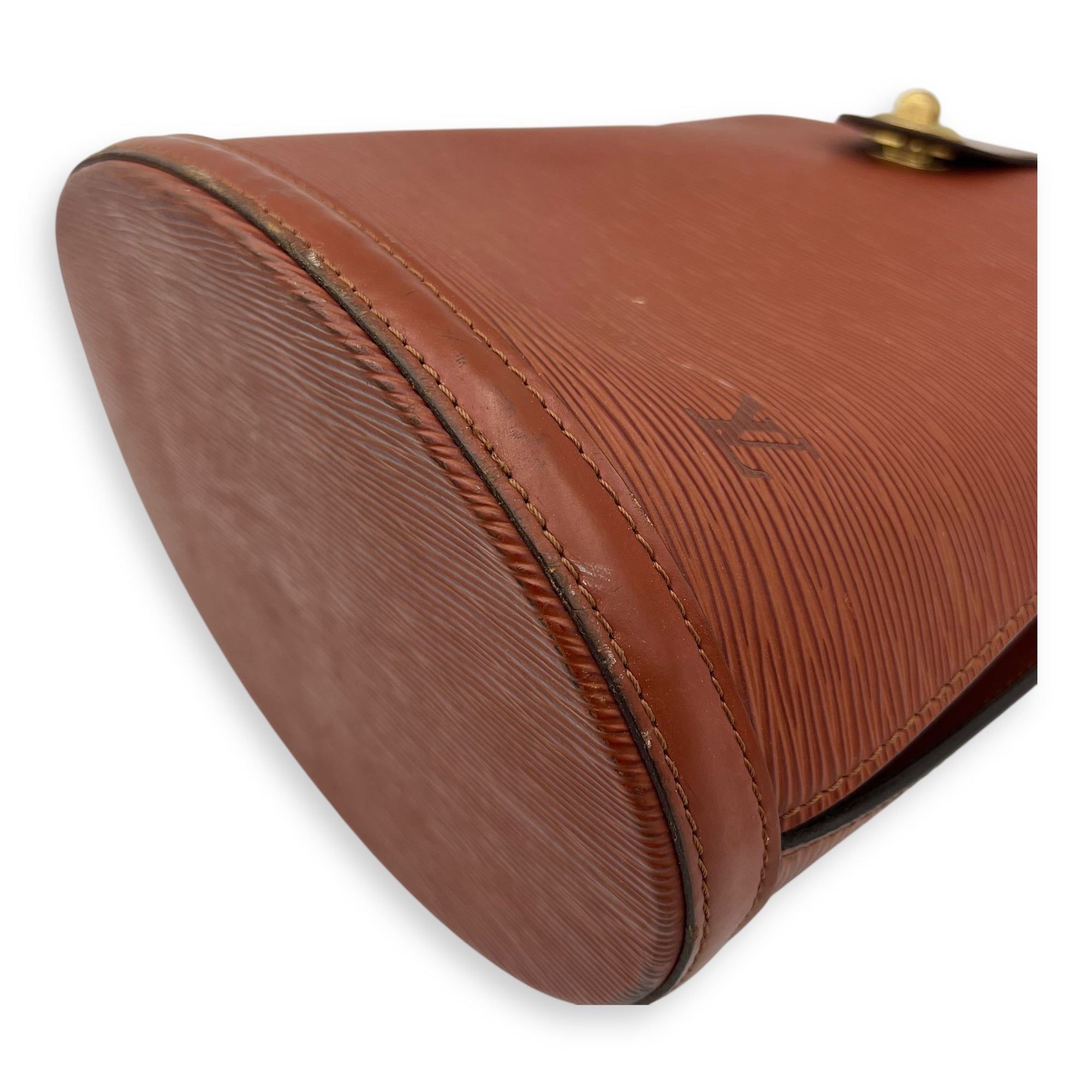 Cluny Shoulder Bag Brown in Epi Leather, Gold hardware - Image 11