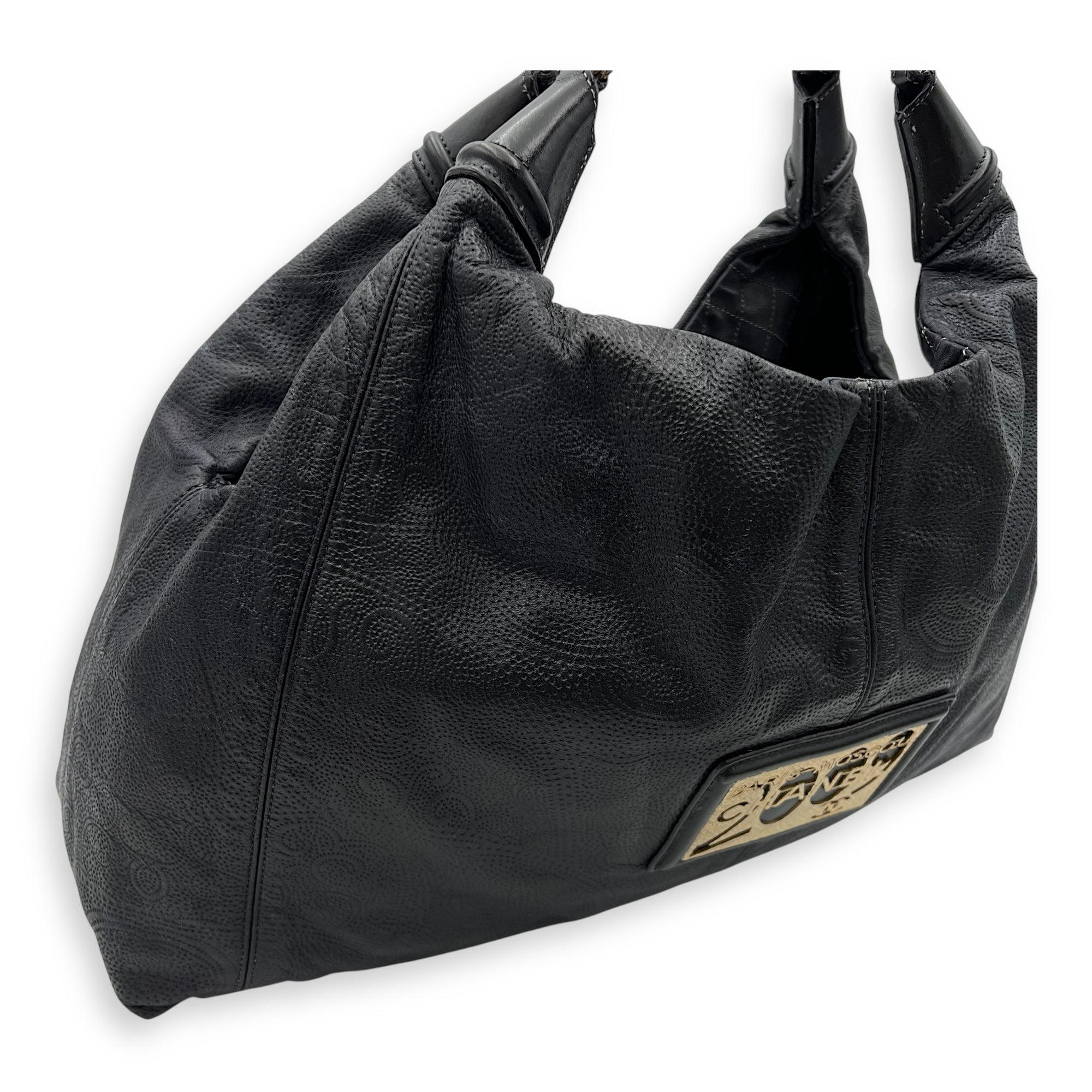 Paris- Moscow 2009 Black Shoulder Bag in Calfskin, Gold hardware - Image 9